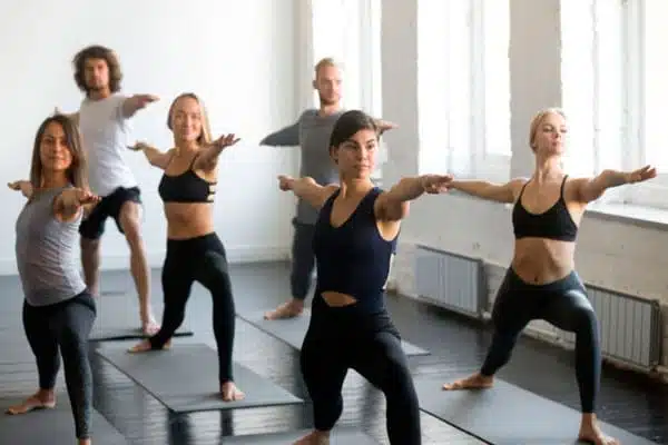 clases-de-vinyasa-yoga-en-pamplona